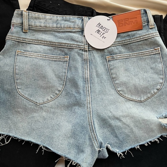 NWT Princess Polly Feel Like Summer Denim Shorts ✨🤍 - Picture 5 of 6